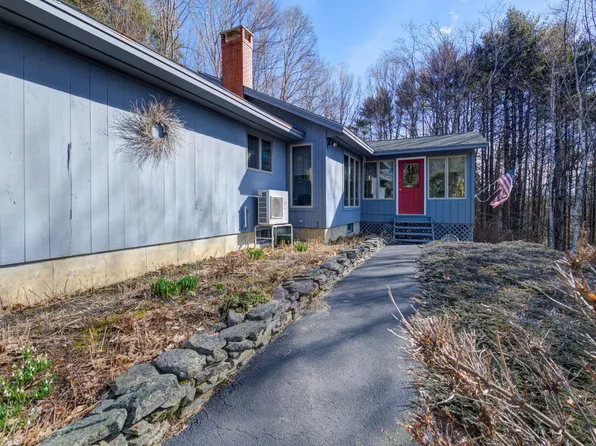 31 Bisco Road, Paris, ME 04281
