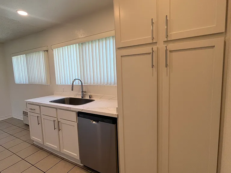 Chapman Meadows Apartments — Photo 19