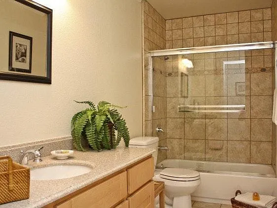 2nd Bathroom