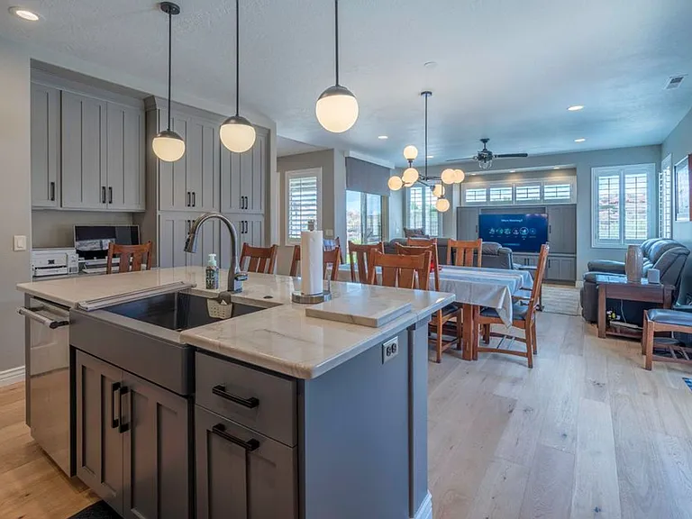2329 N Prospector Ln — Photo 17