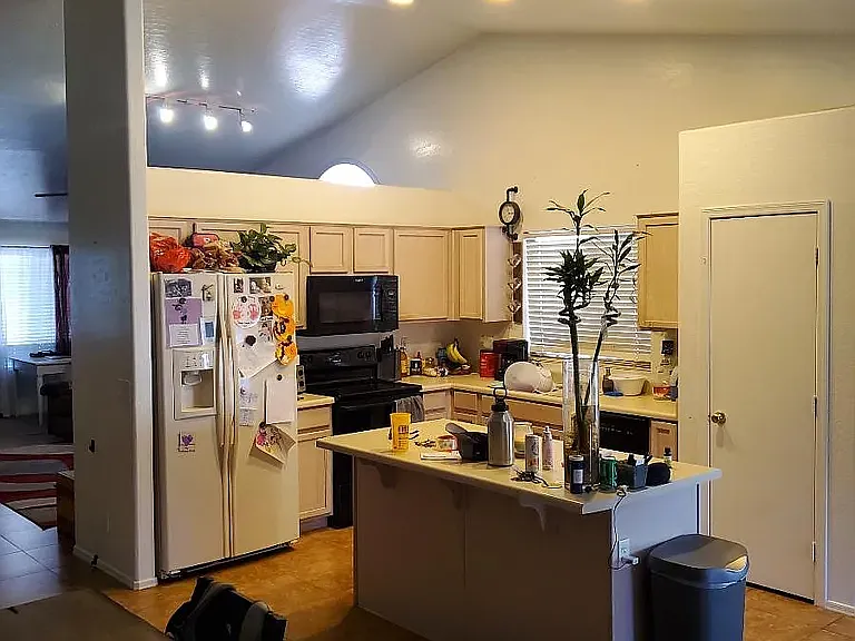 2407 E Flintlock Pl — Photo 2