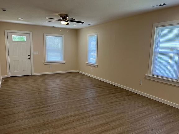 4th image of 1223 N Sherman Ave