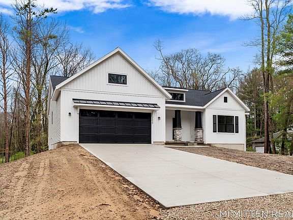 5th image of 2322 Forest Trail Cir