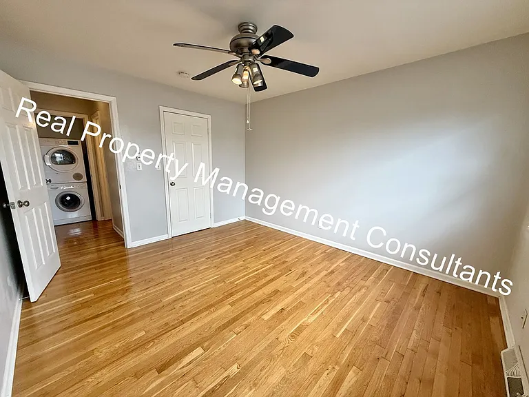 4211 Clark Ave #3 — Photo 13