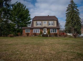 6912 Delmur Dr, Independence, OH 44131