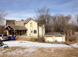 1001 S Lakehore Dr, Olathe, KS 66061