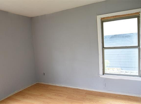 3rd image of 2117 Skillman Dr