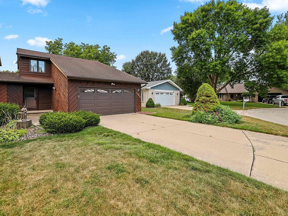 1st image of 1043 Coppens Rd
