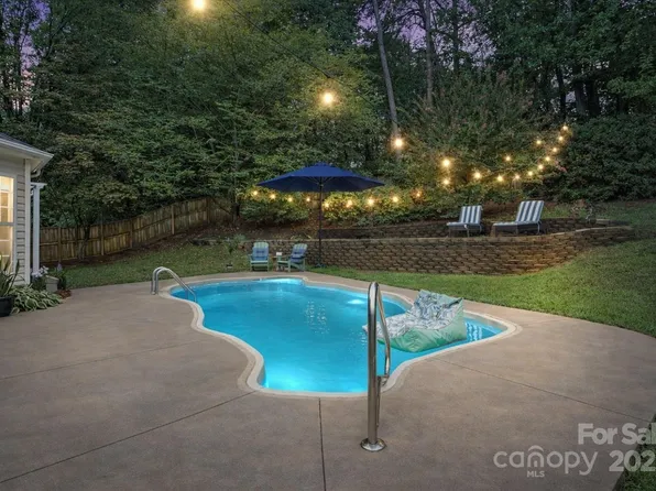 131 Misty Arbor Ln, Mooresville, NC 28117