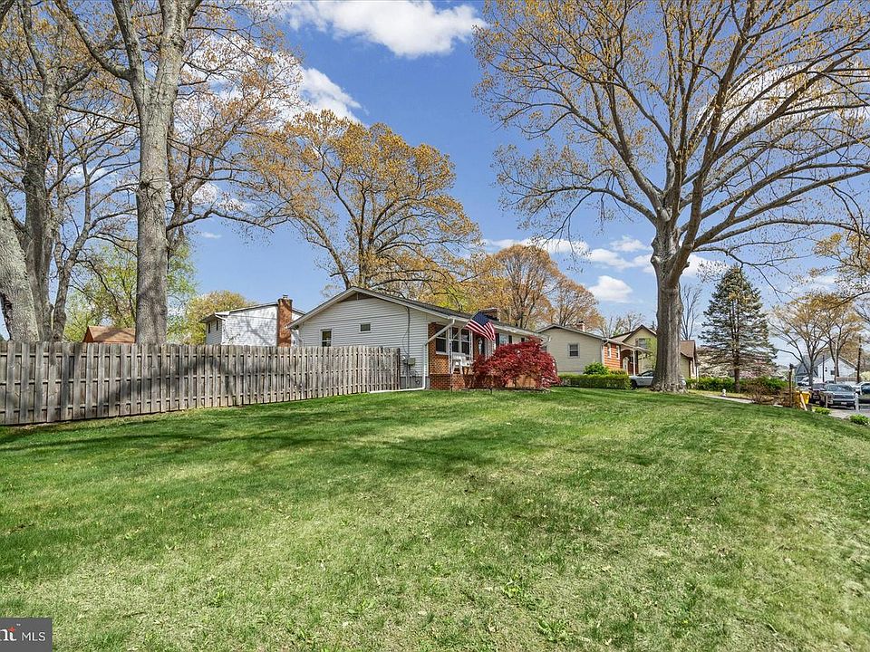 2nd image of 1237 Hillcreek Rd