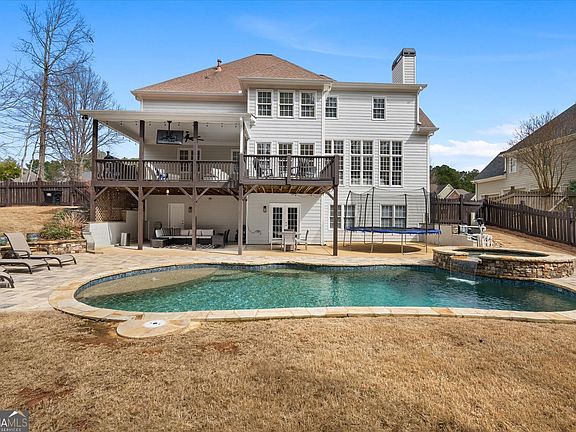 2nd image of 161 Oakwind Point