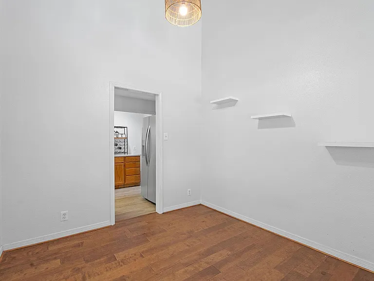 6513 Cat Creek Trl — Photo 11