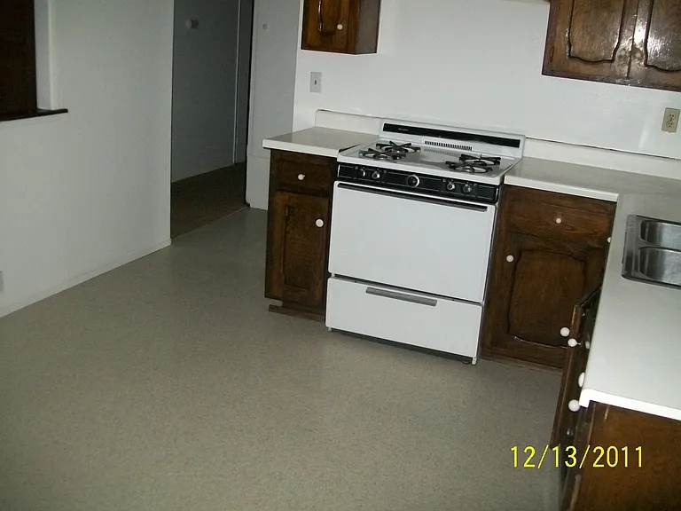 745 Rene Ct — Photo 7