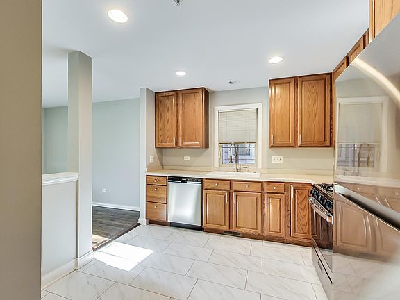 5th image of 2550 W Lake Ave #A