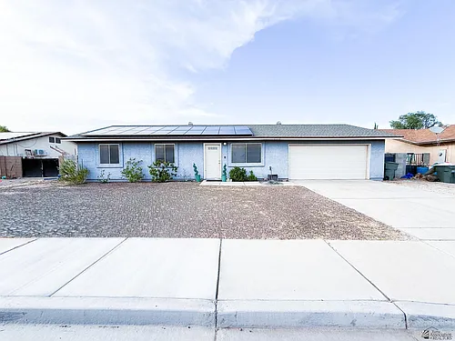 8558 E 38th Ln Photo 1