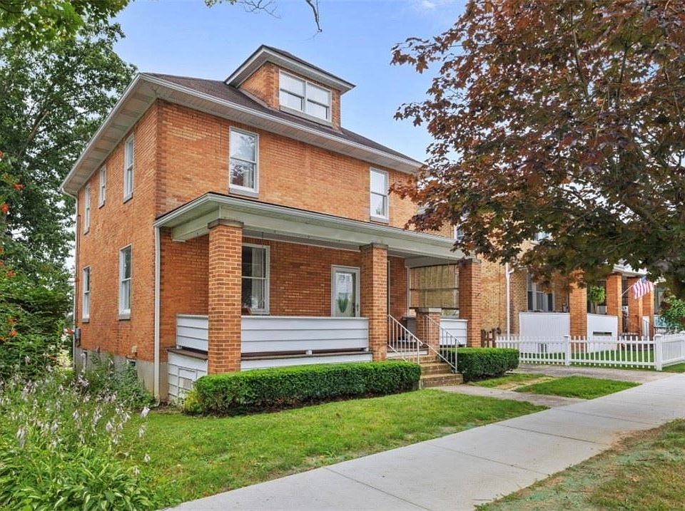 1st image of 319 W Catherine St