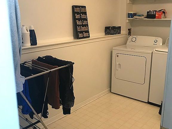 4th image of 5234 Heath Ave