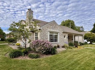 8526 W Clarke St, Wauwatosa, WI 53226