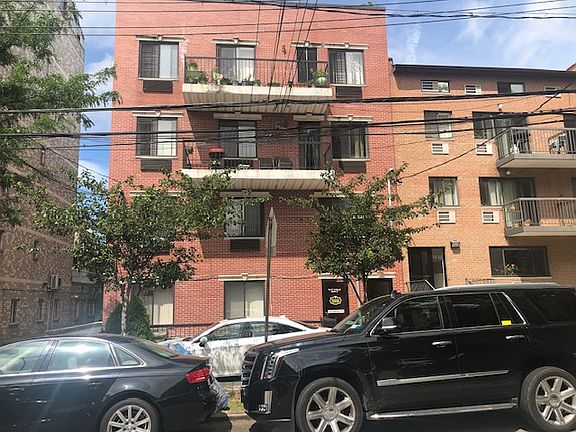 3rd image of 7613 113th St APT 2L