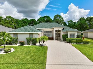 5689 NW Wesley Rd, Port Saint Lucie, FL 34986