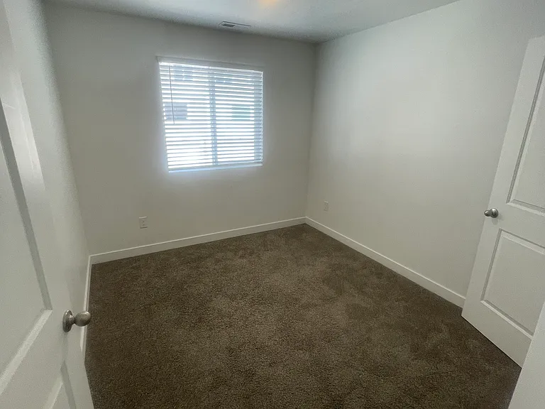 967 E Drifter Ln — Photo 21
