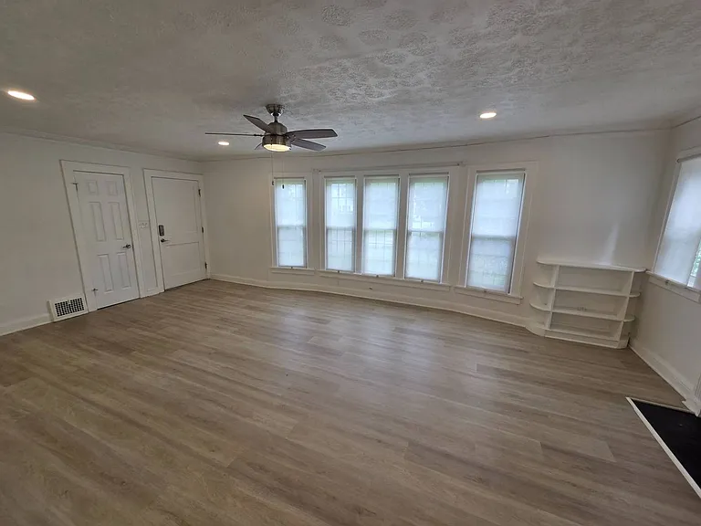 17424 Winslow Rd — Photo 6