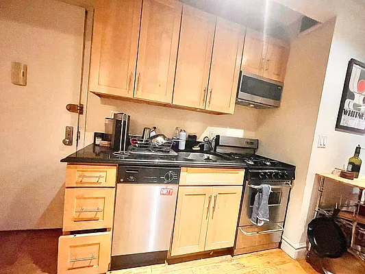 Rented by Century 21 Premier  | media 4