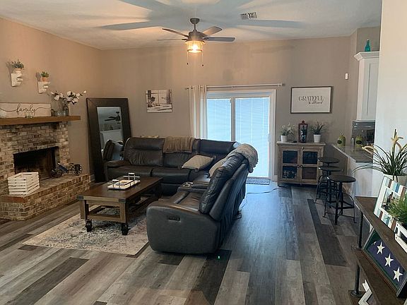 4th image of 7814 Bay Dr