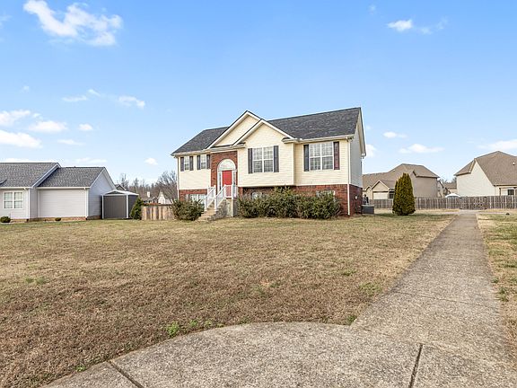 2nd image of 205 Emerald Cir