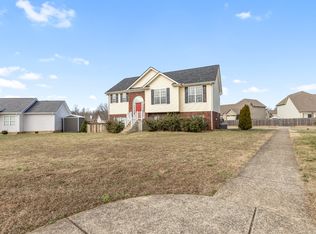 205 Emerald Cir, Pleasant View, TN 37146