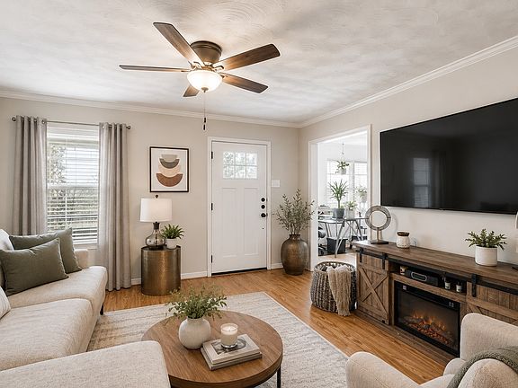 2nd image of 11315-11317 Lochwood Blvd