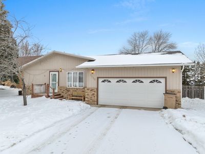 1420 10th St SW, Minot, ND, 58701