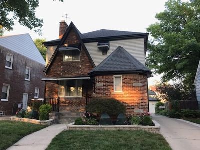 15820 Sussex St, Detroit, MI, 48227