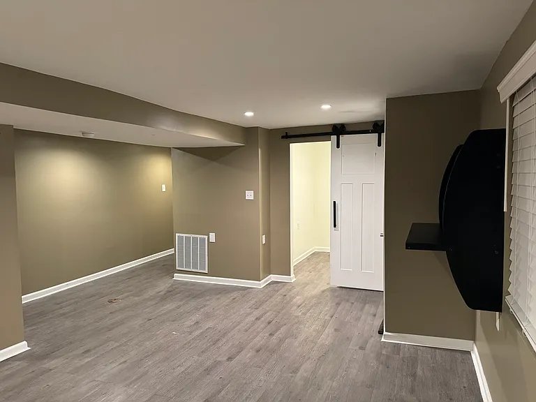648 Eastern Ave #1 — Photo 31