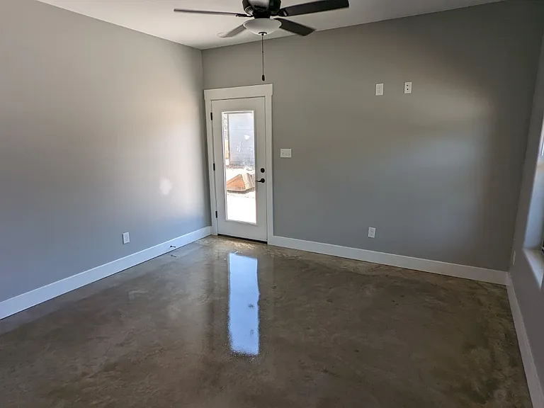 1215 Oak Dr #103 — Photo 10