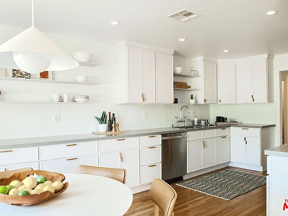 5th image of 1857 Midvale Ave APT 201