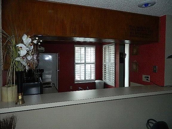 4th image of 12759 Ashbrook Cir E