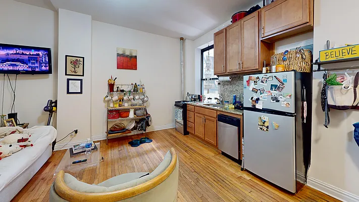 Rented by Bond New York | media 6