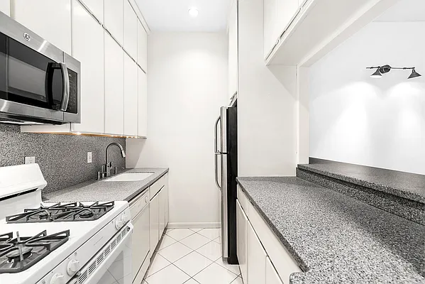 Rented by Argo Residential | media 13