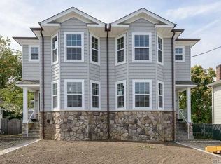 23 Firwood Rd #A, Pt Washington, NY 11050