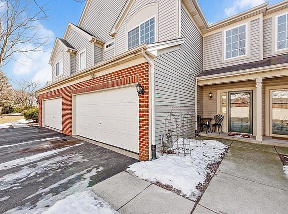 2nd image of 305 Thornwood Way Unit B