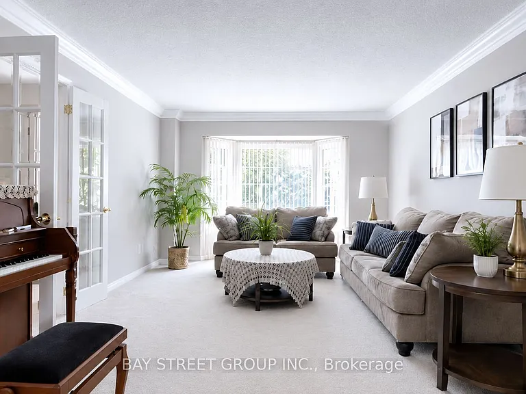1469 Sprucewood Ter — Photo 3