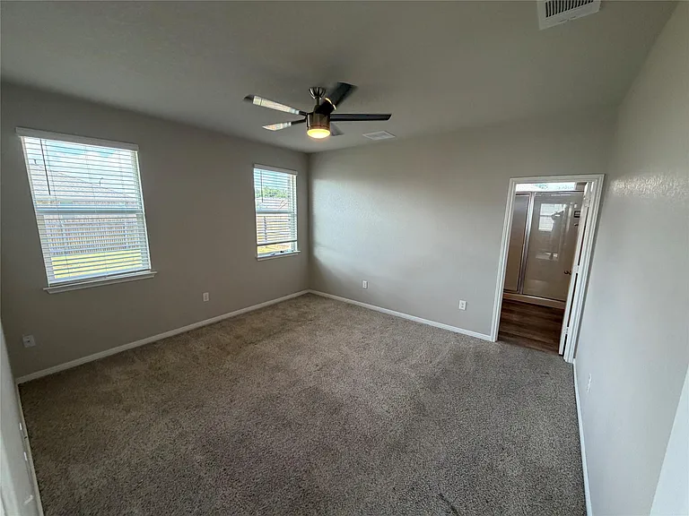 225 Baum Dr — Photo 6