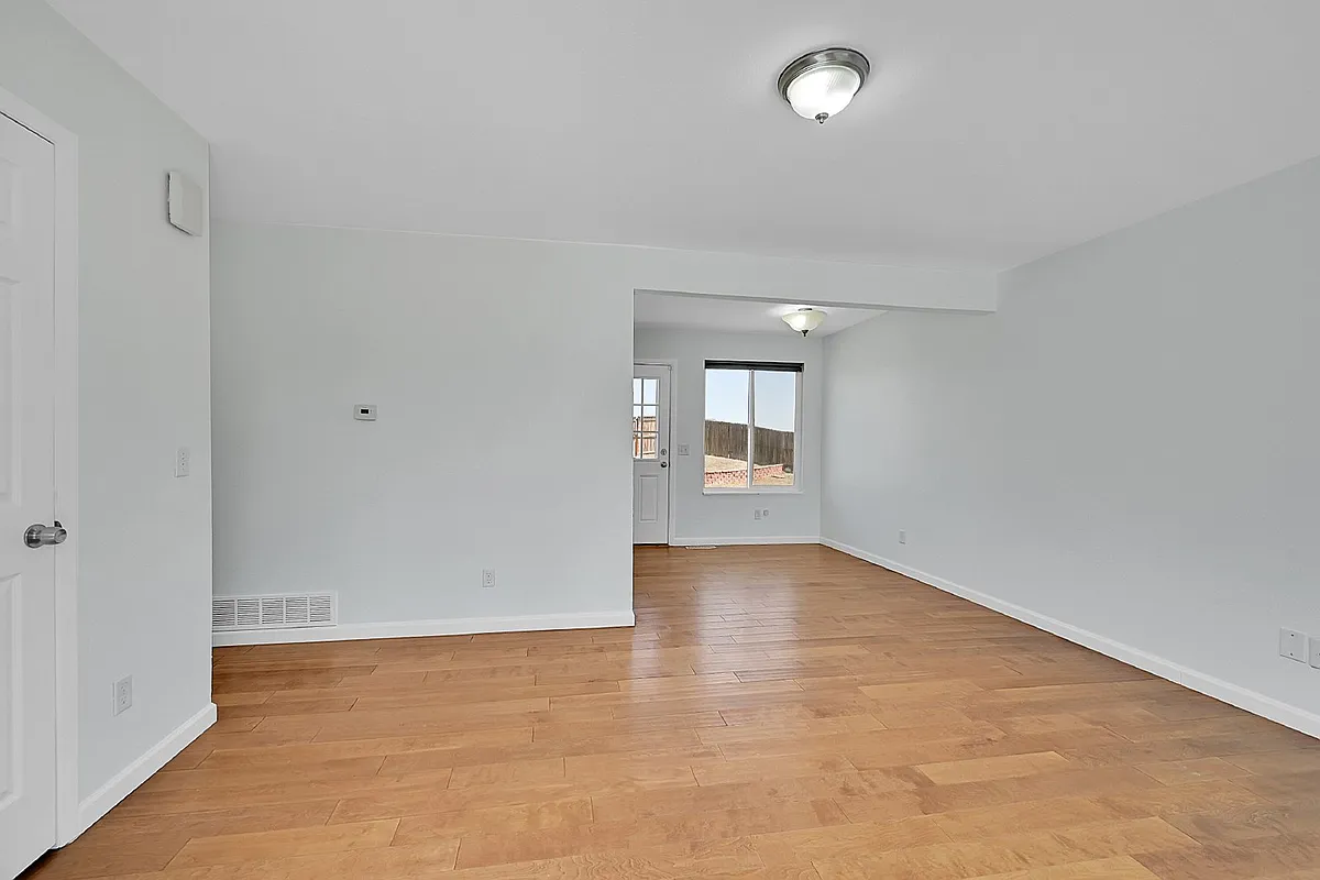 Building Photo - 10480 Holland Ct