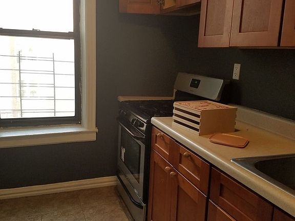 4th image of 355 Lefferts Ave #4