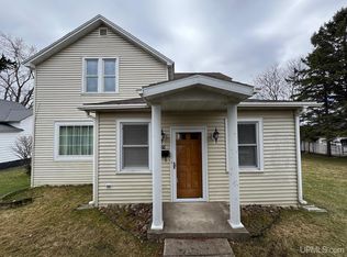729 E B St, Iron Mountain, MI 49801