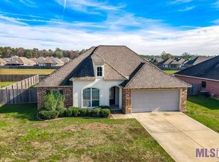17598 Feather Ridge Dr, Prairieville, LA 70769