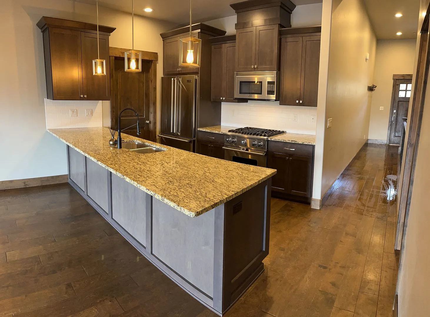 Black Rock Ridge Home — Photo 4