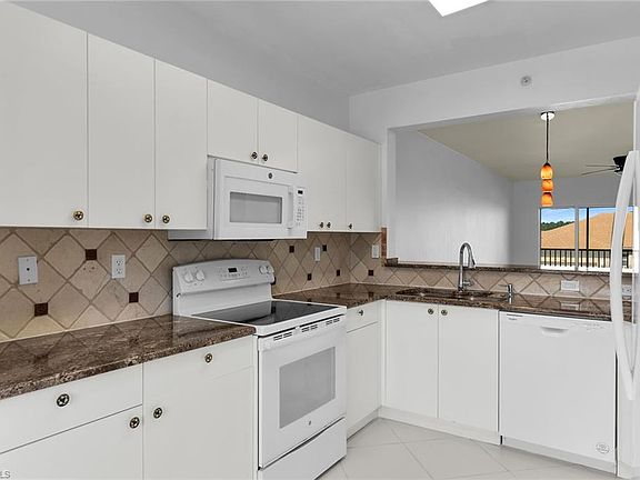 5th image of 7835 Regal Heron Cir APT 202