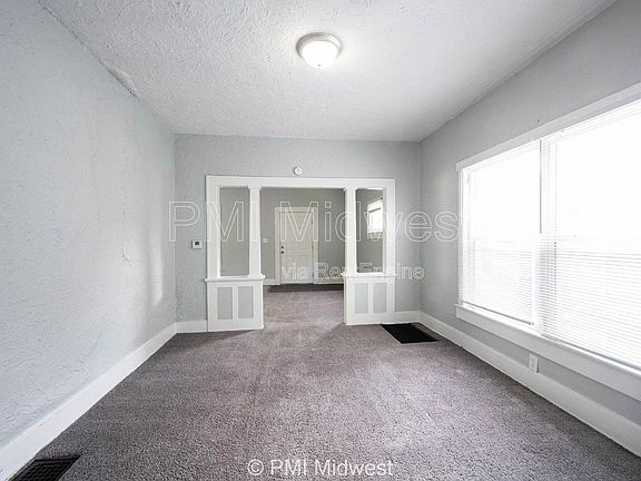 3rd image of 1118 King Ave